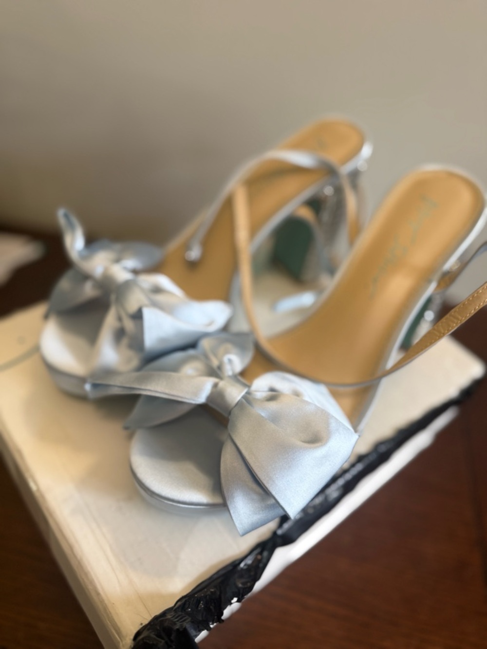 Betsey Johnson SB Aida mirrored heel Blue  Sandals with Bow NEW 10 - Picture 3 of 9